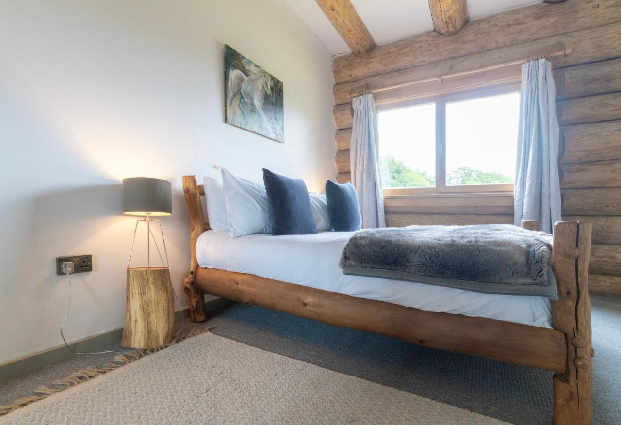 Wild Nurture Eco Luxury Offgrid Log Cabin Fort William Eksteriør bilde